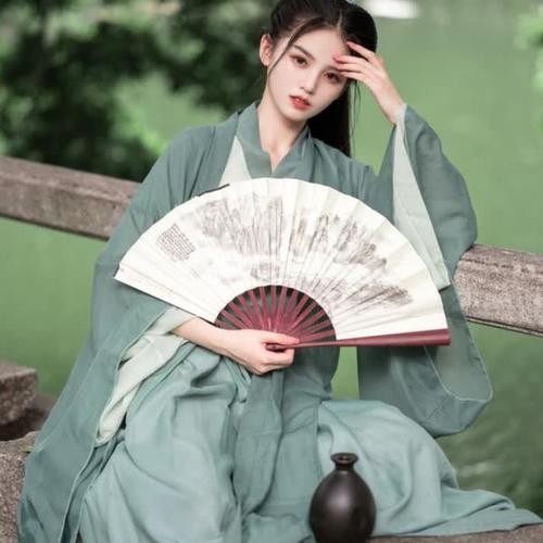 采苓