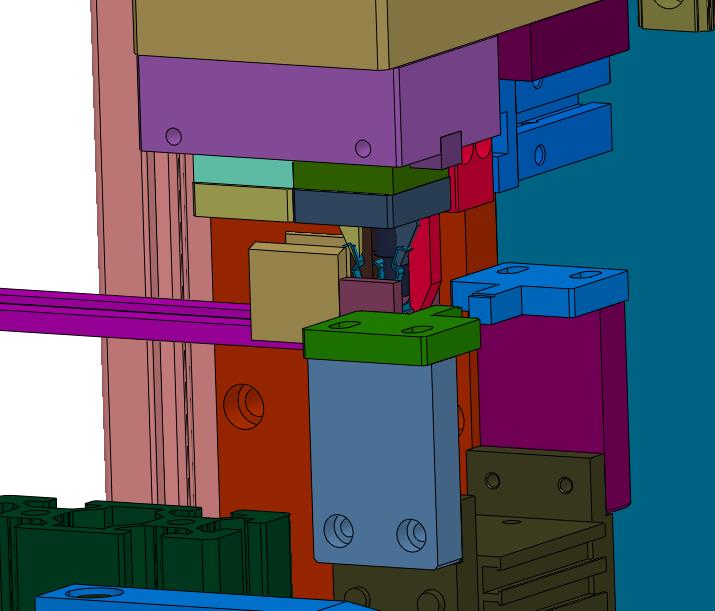 塑料产品金属卡扣的扣合设备