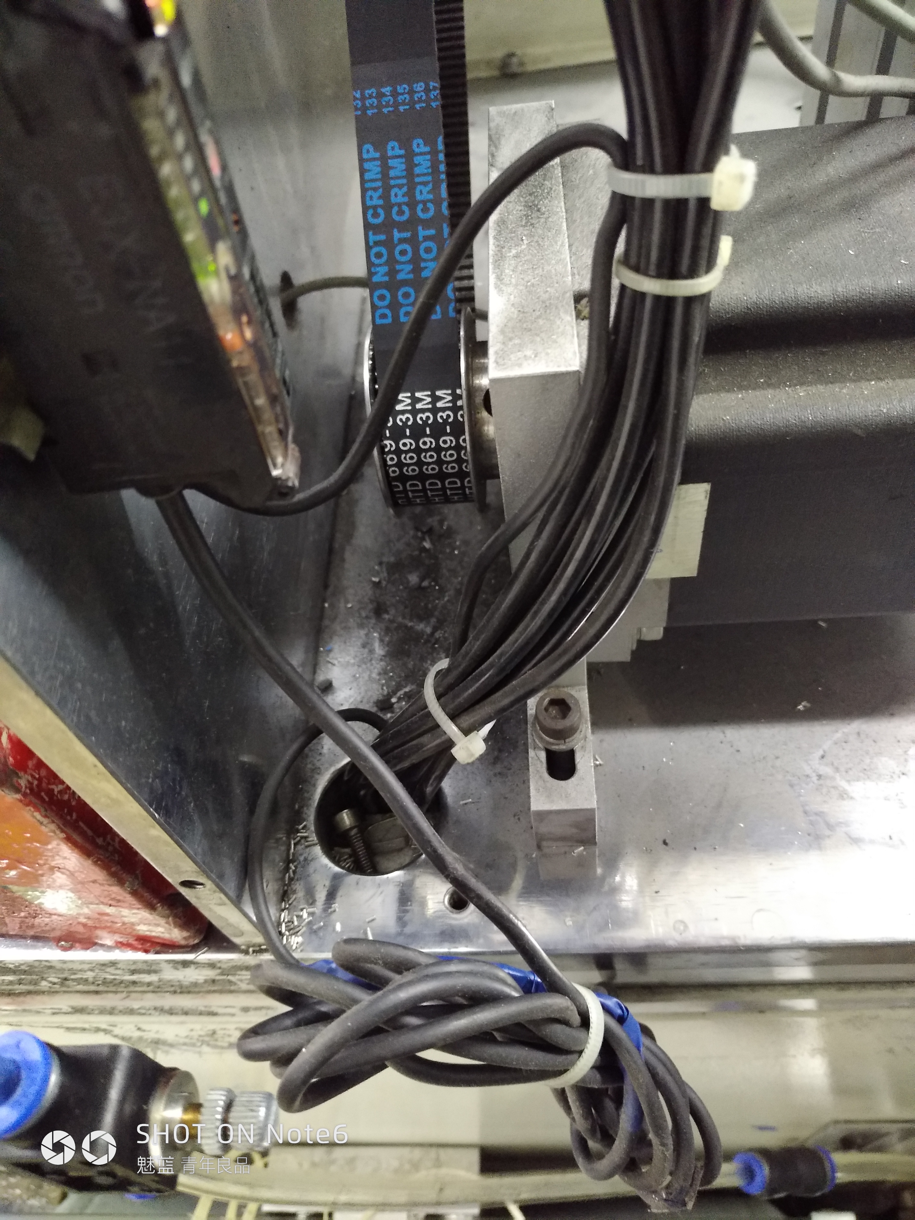 电容剪脚折弯（sw18可编辑+工程图+bom）