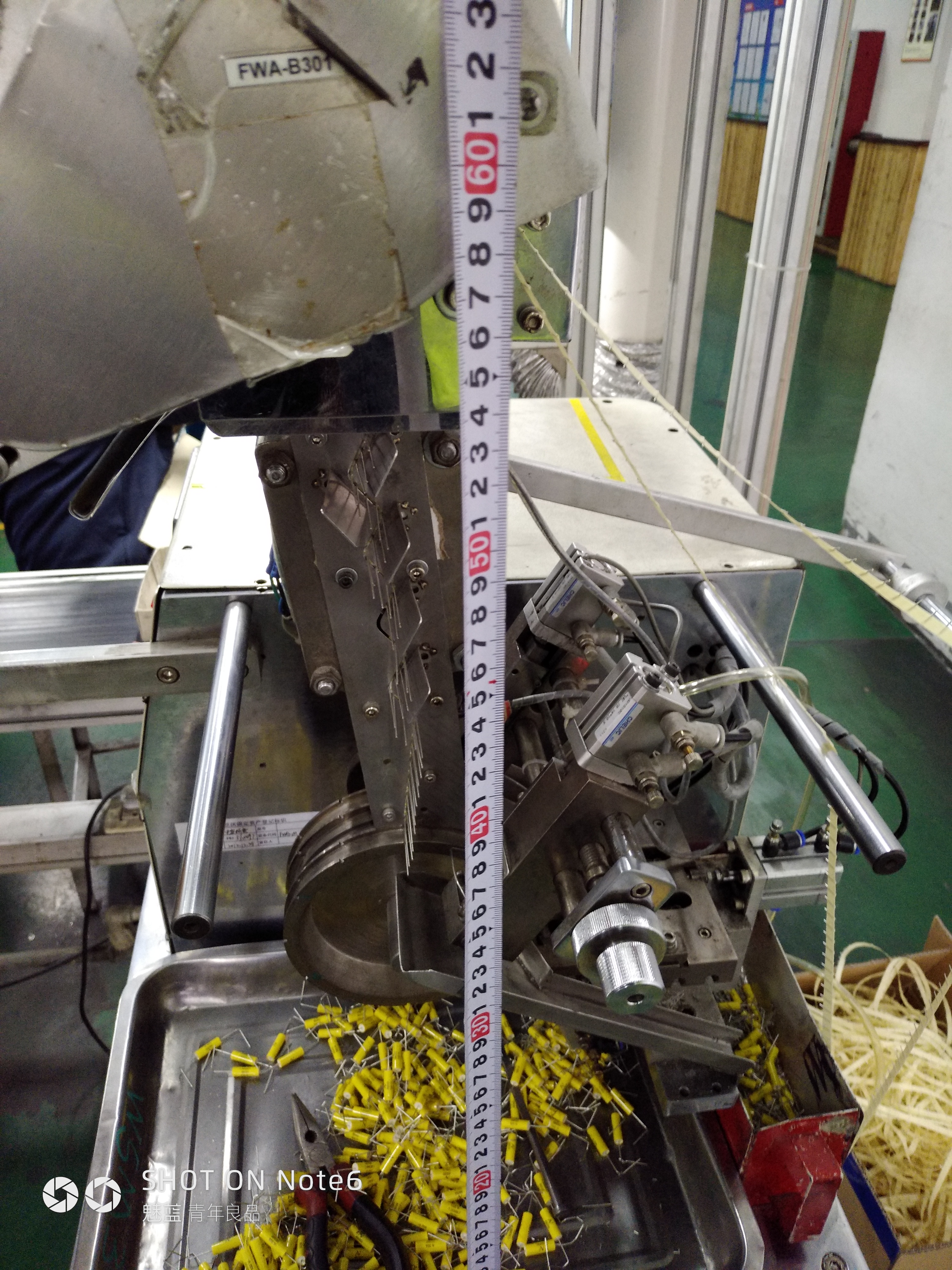 电容剪脚折弯（sw18可编辑+工程图+bom）