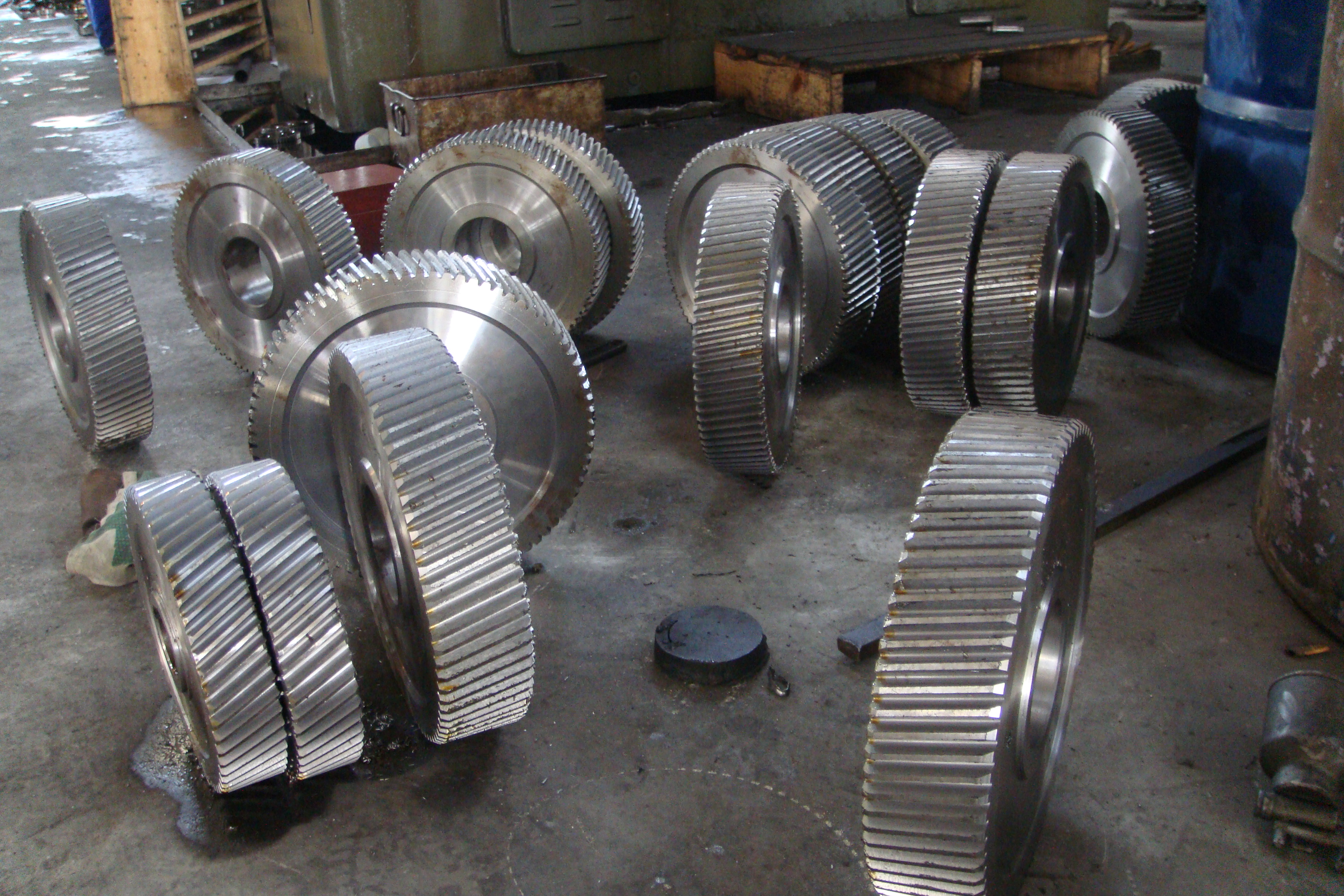 LW07-810（1400x14冷弯钢板桩设备）