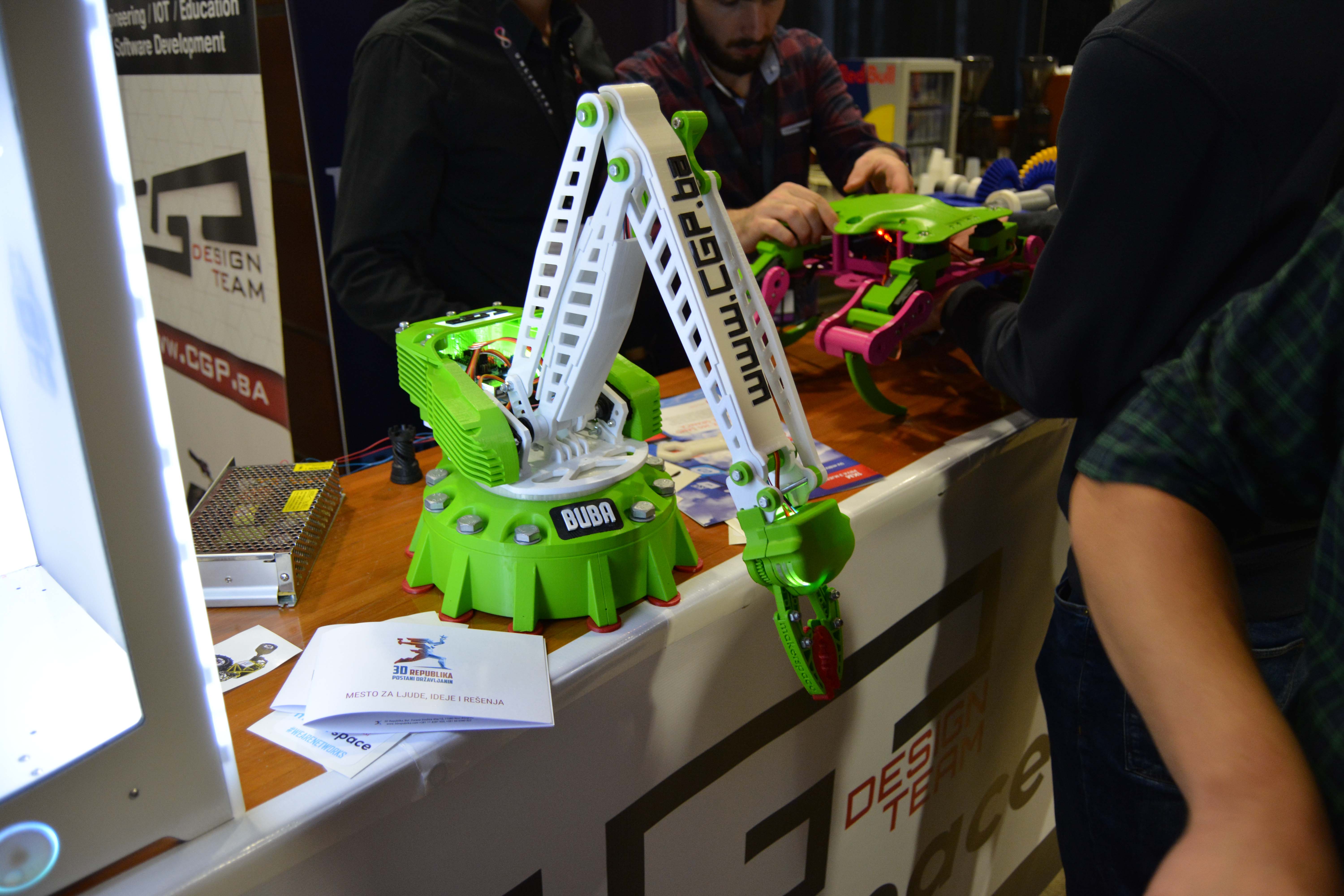 buba_robotic-arm_cgpdesign SW