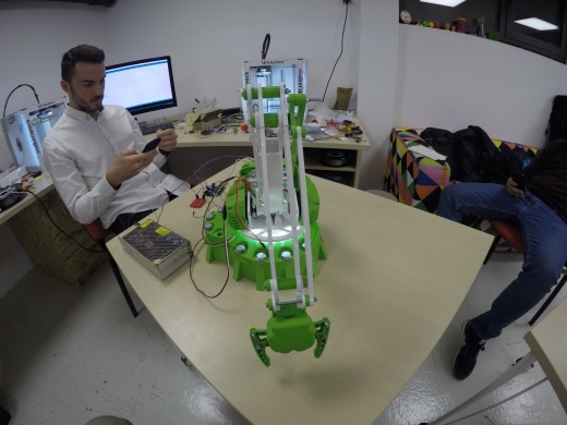 buba_robotic-arm_cgpdesign SW缩略图