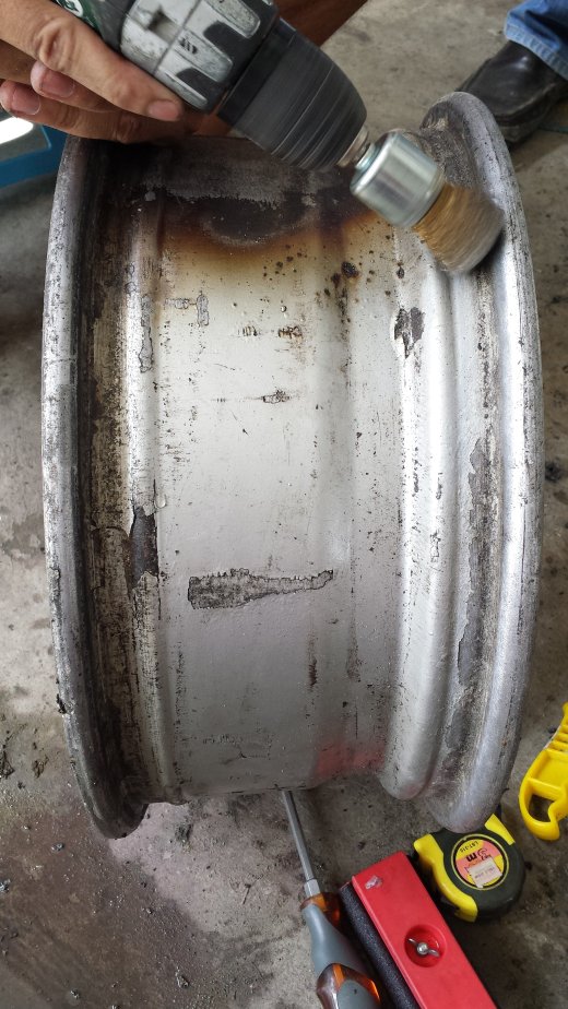 195-50-R15车轮和轮胎总成15英寸轮辋缩略图