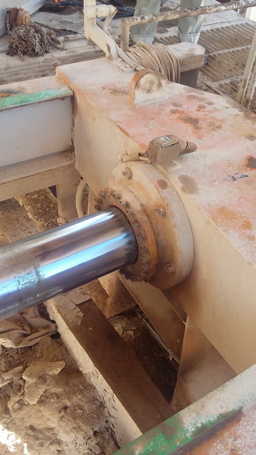 A0002829-焊接型液压缸 250x180x983 毫米缩略图