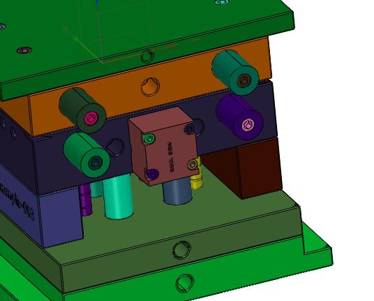 圆形盒盖的注塑模具