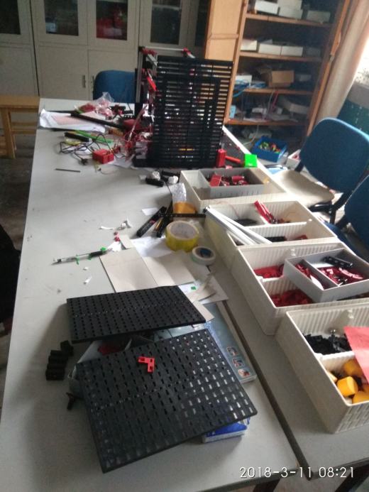 慧鱼乐高智能立体停车场缩略图