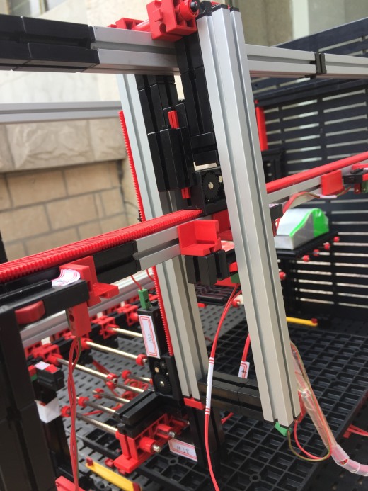 慧鱼乐高智能立体停车场缩略图