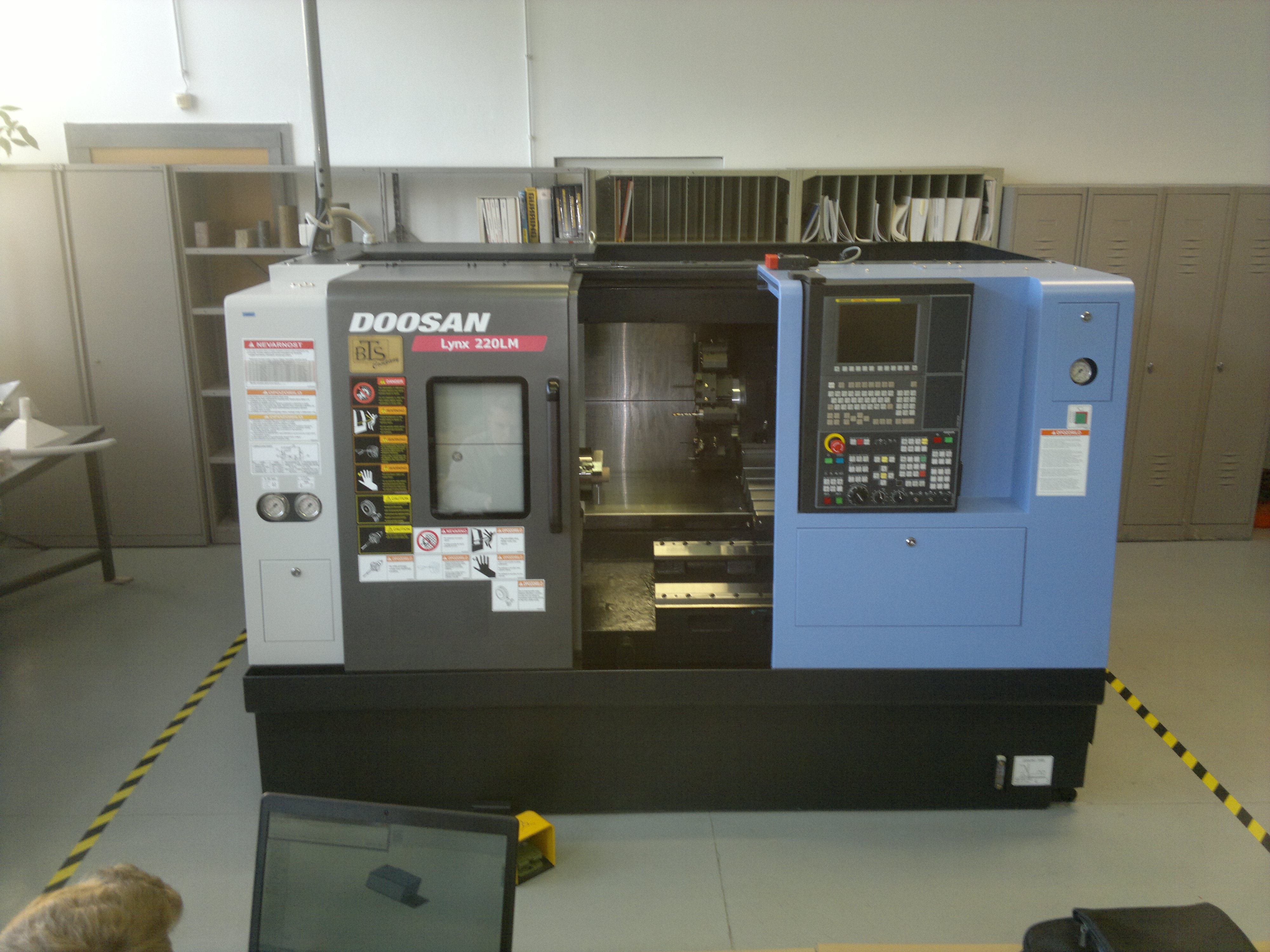 斗山220LM数控车床sw16可编辑