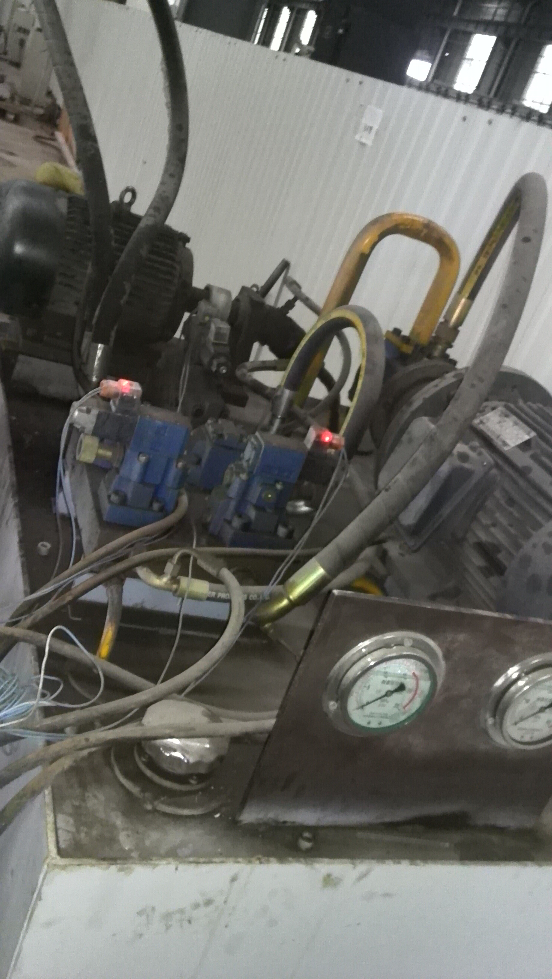 校直机 深喉压力机CAD+实物图片