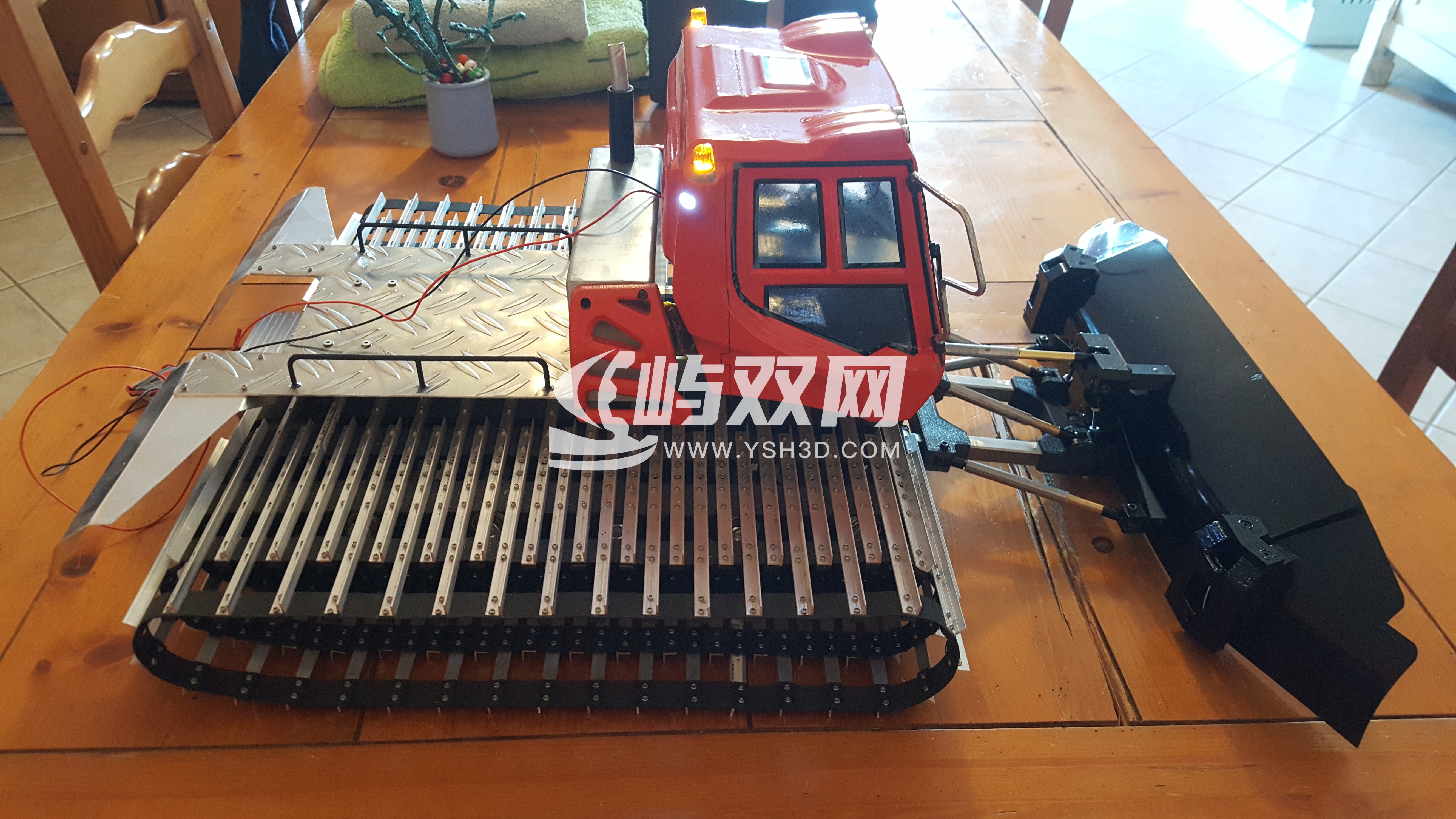 PB400雪地履带式推土机玩具模型