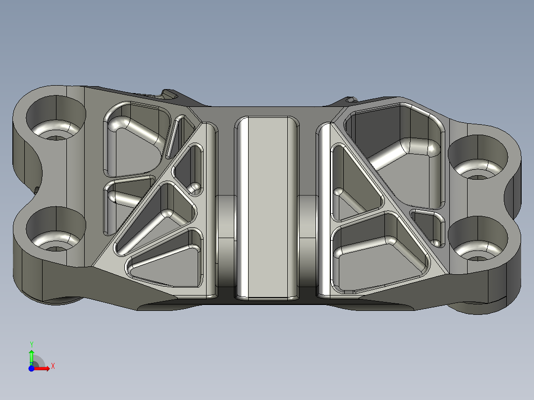发动机盖前视图