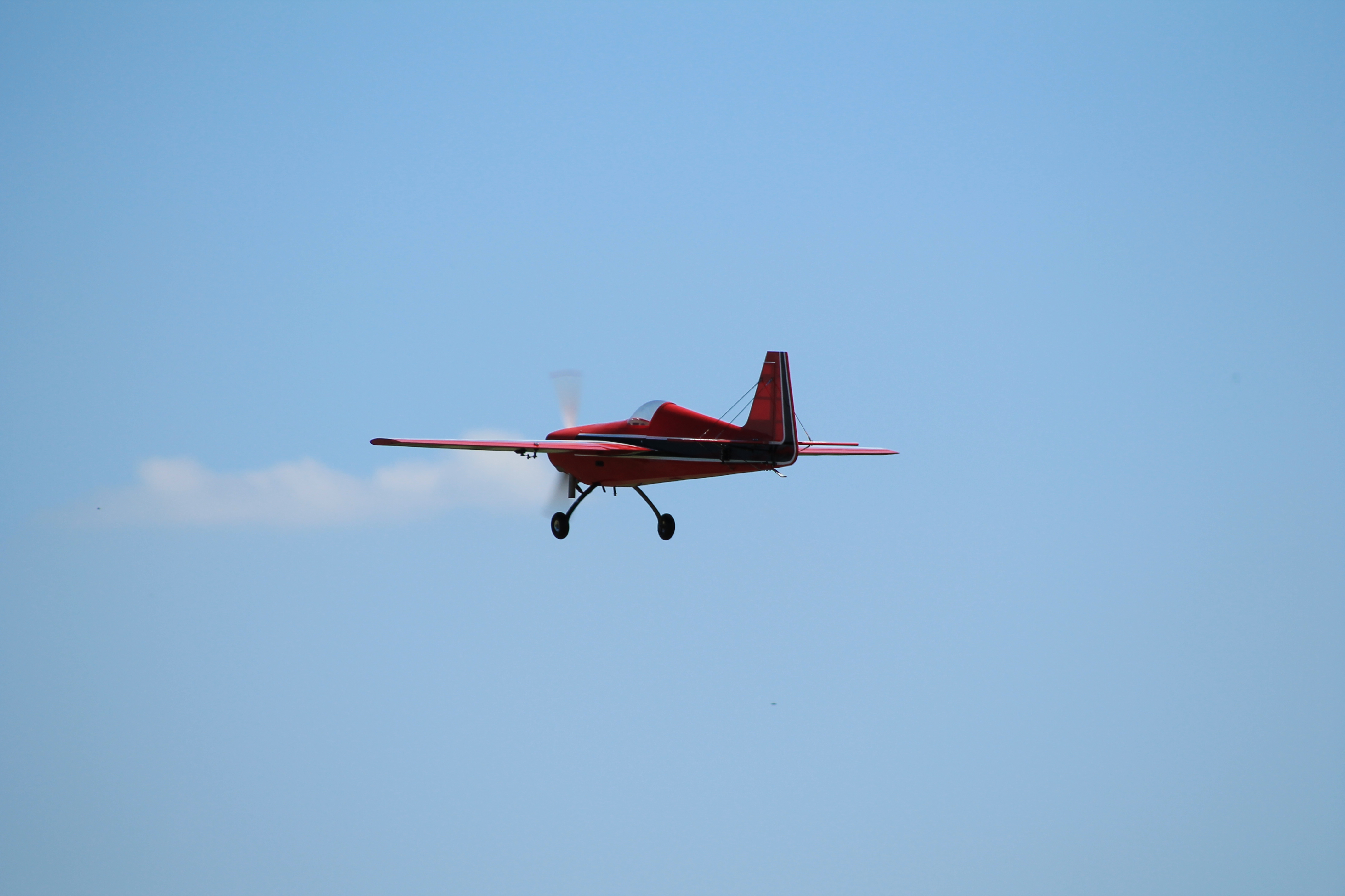 胶合板和轻木构建遥控航模