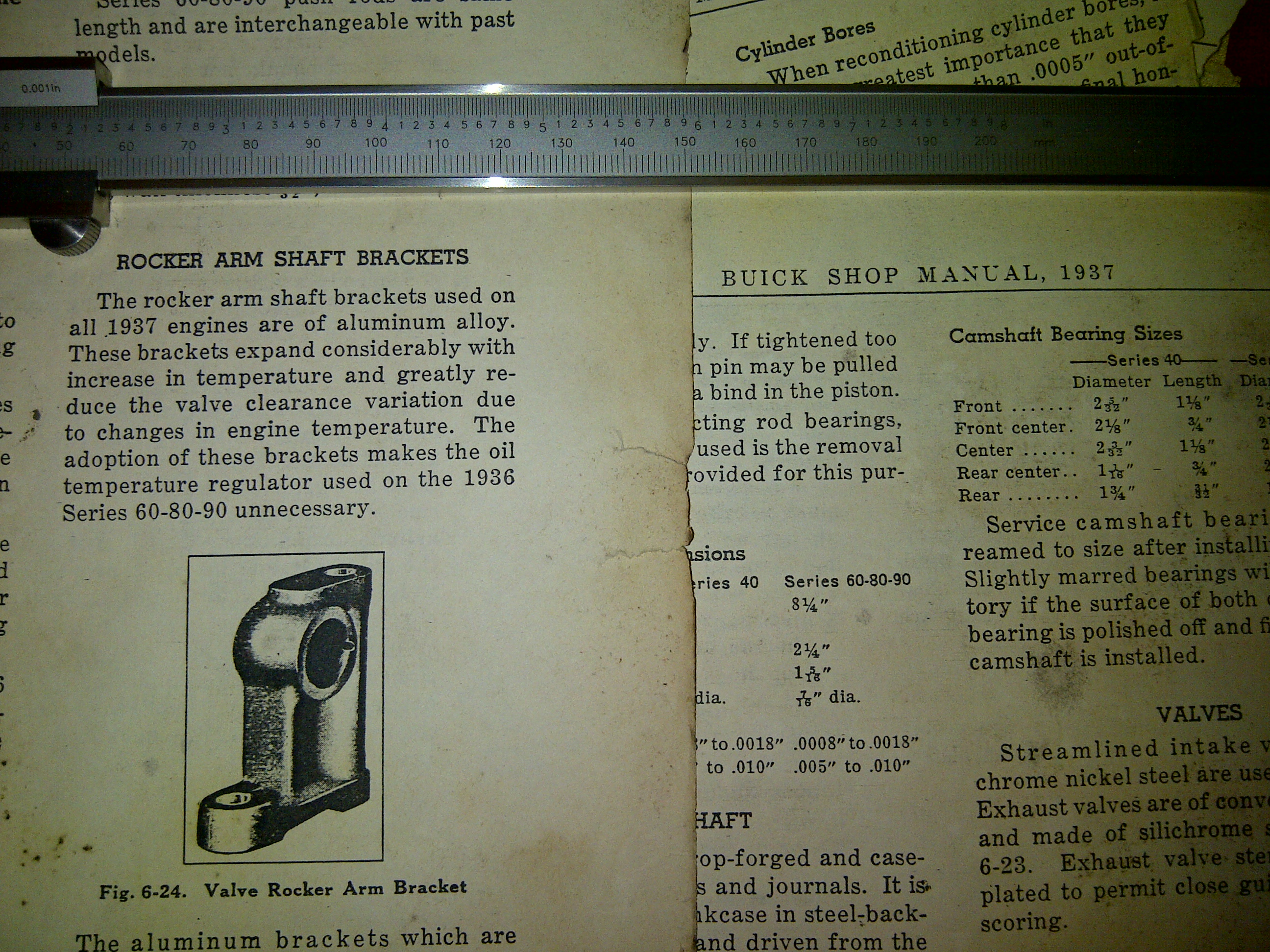 1937年别克直列8缸发动机的摇臂轴总成