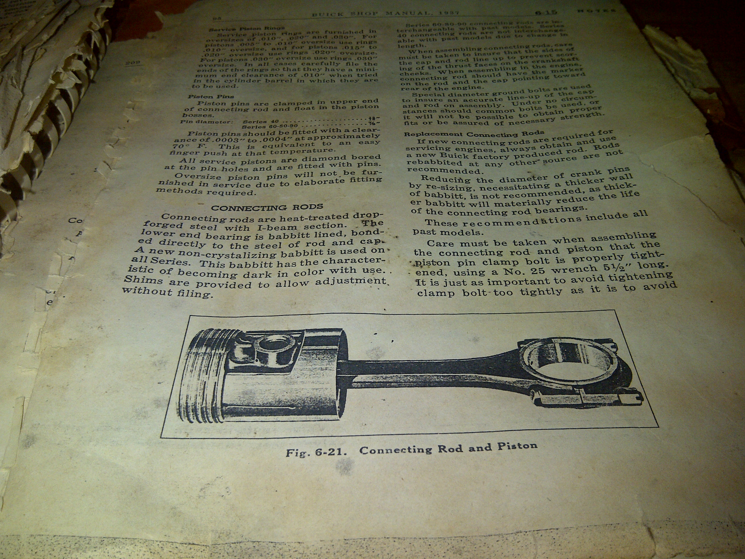 1937年别克直列8缸发动机的摇臂轴总成