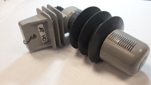 变电站使用的典型避雷器缩略图