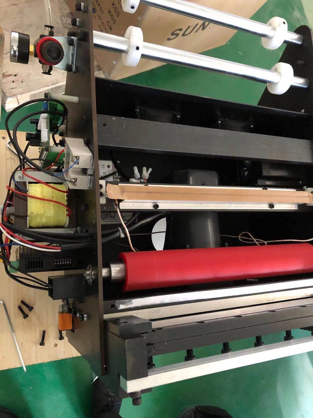 薄膜胶袋制袋机（sw19可编辑+工程图）