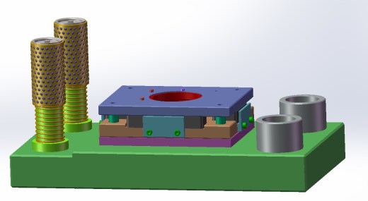 上下四导柱复合冲裁模具缩略图