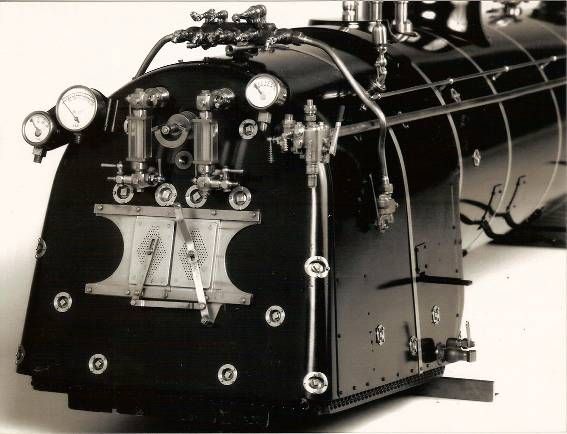 火车机车列车16-da-loco-in-1-12-scale-1832-模型格式为 stp