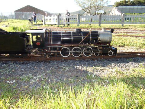 火车机车列车16-da-loco-in-1-12-scale-1832-模型格式为 stp缩略图