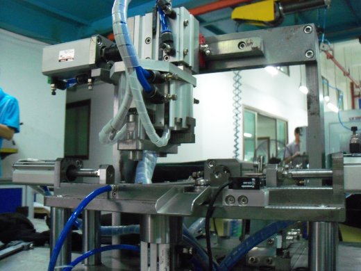 玩具汽车轮子组装机（含工程图sw15可编辑+BOM）缩略图