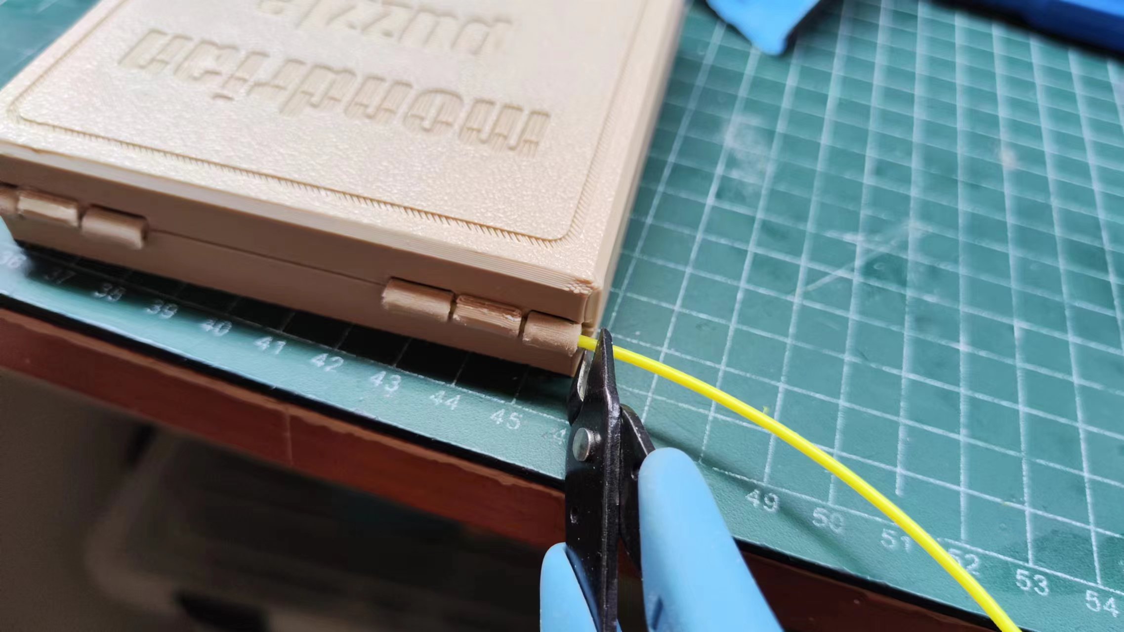 蒙德里安逻辑方块