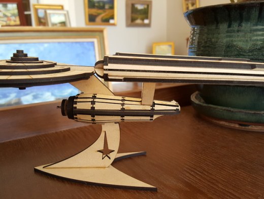 USS Enterprise宇宙飞船模型激光雕刻图纸 dwg dxf格式缩略图