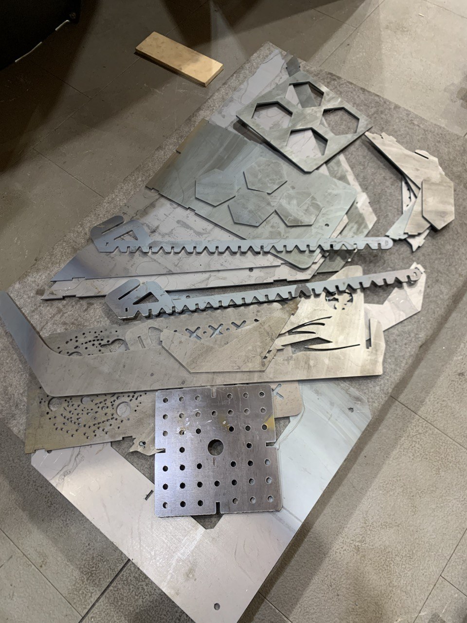 烤架结构3D图纸 Solidworks设计 附dxf平面工程图