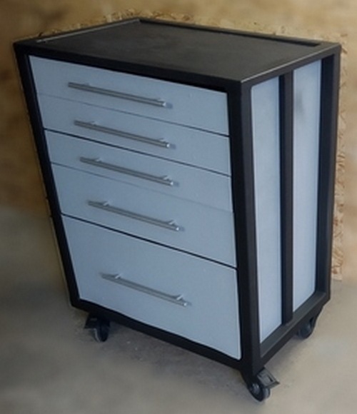 用于存放工具的工具车缩略图