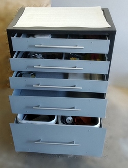 用于存放工具的工具车