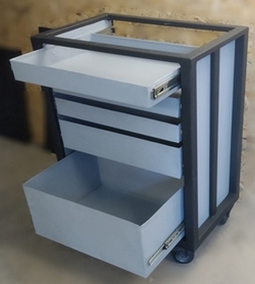 用于存放工具的工具车缩略图