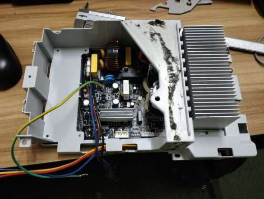 分体式空调室外机印刷电路板盖缩略图