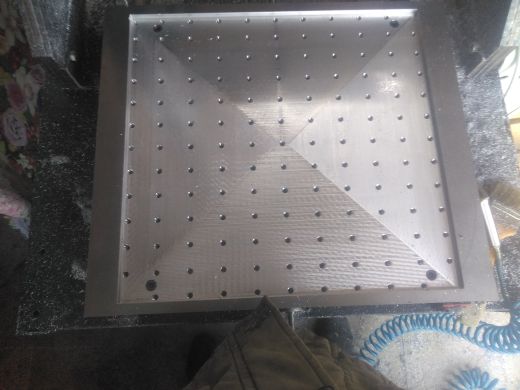 Cnc刳刨机有50x50x50cm的工作区，配有3kw主轴缩略图