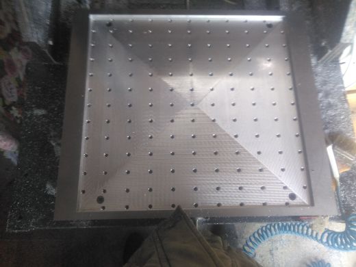 Cnc刳刨机有50x50x50cm的工作区，配有3kw主轴缩略图