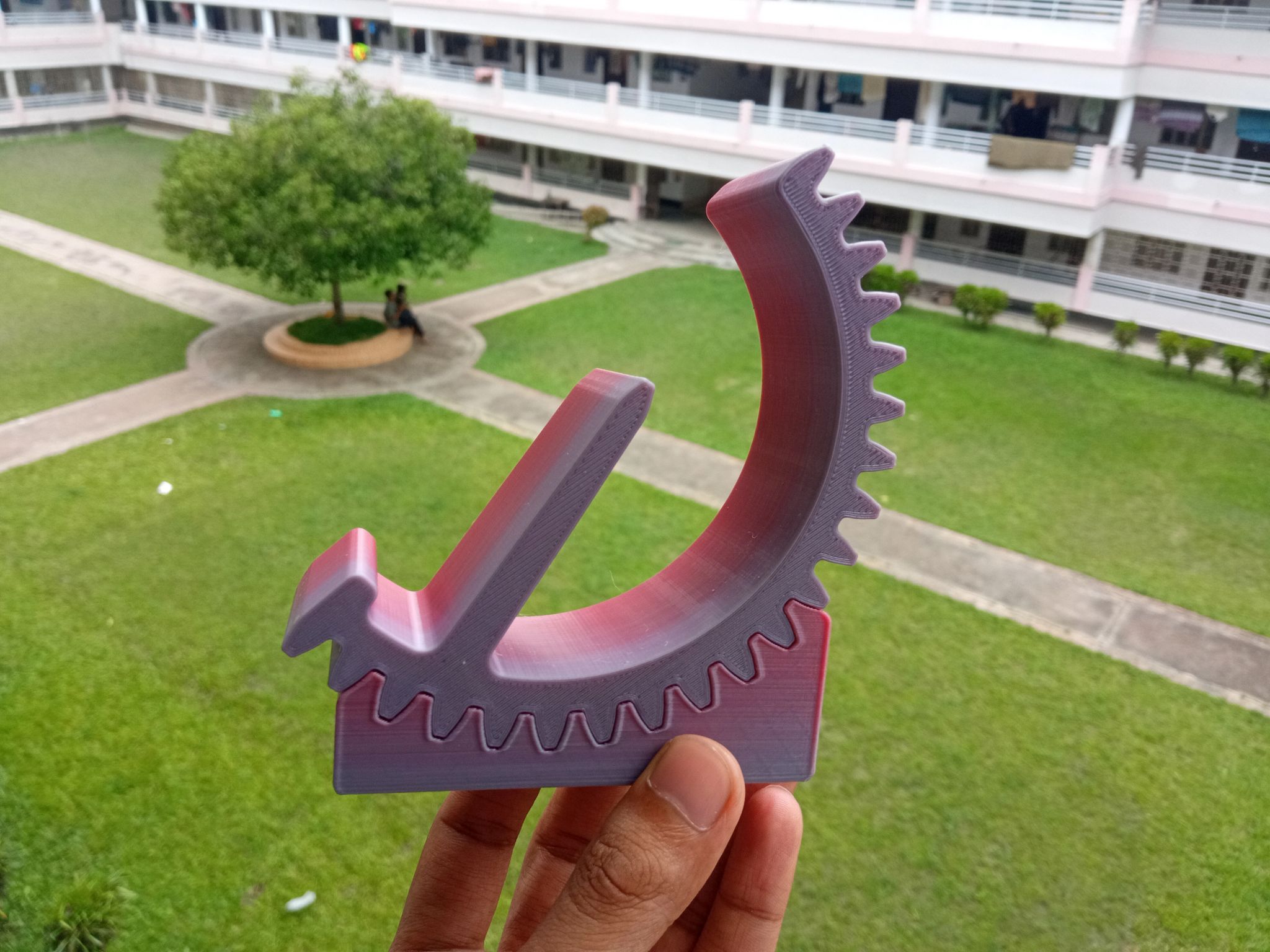 适合3D打印的齿轮手机支架