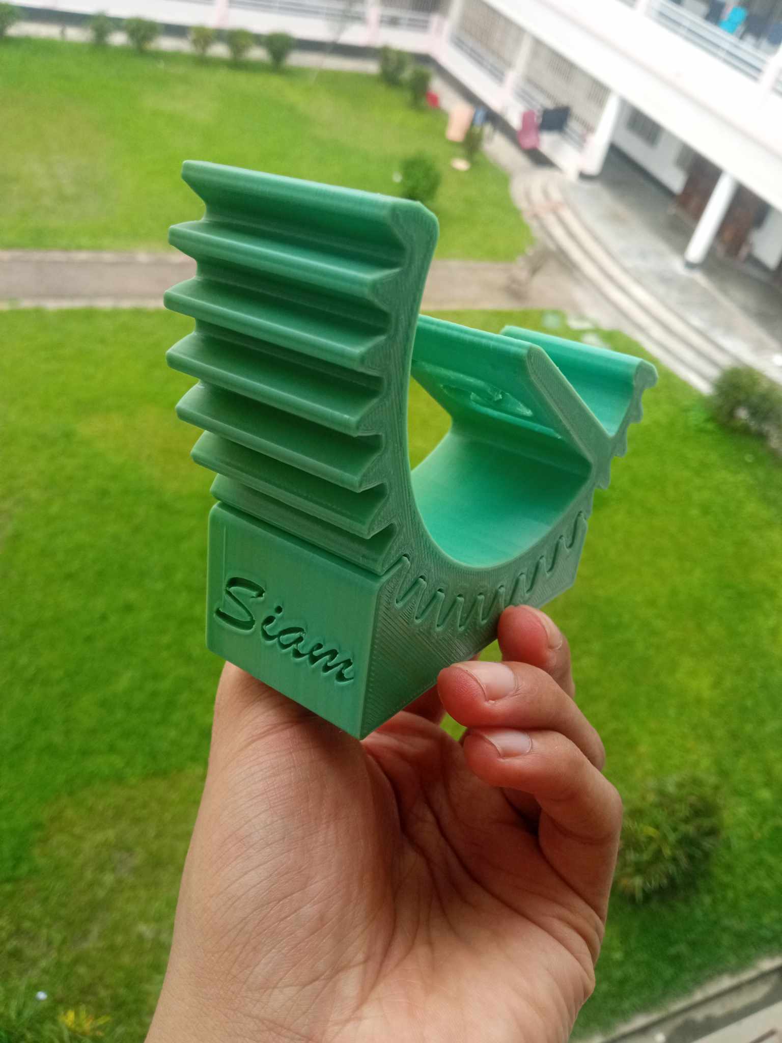 适合3D打印的齿轮手机支架