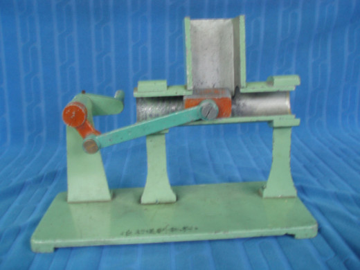 摇臂转床自动卸料装置设计缩略图