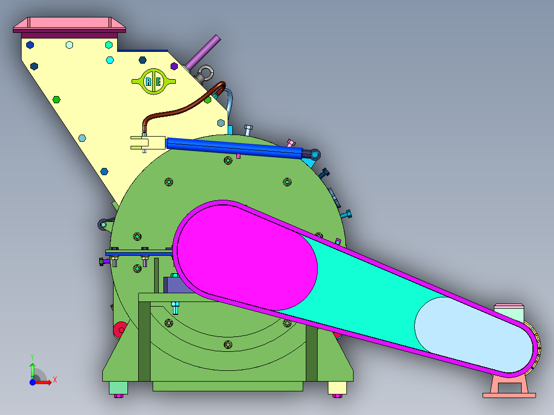 大型岩石破碎机器前视图