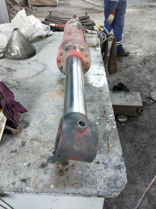 焊接式液压缸-130x90x500-mm-1.snapshot.1缩略图