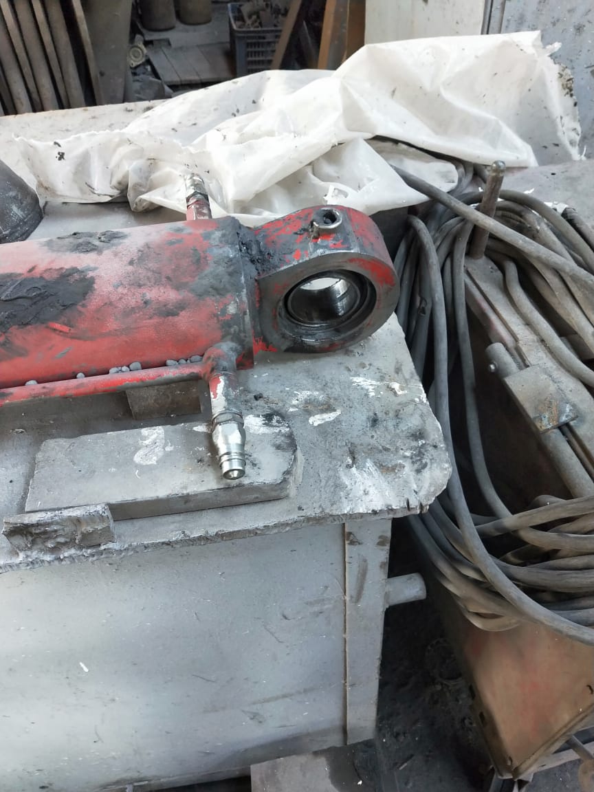 焊接式液压缸-130x90x500-mm-1.snapshot.1