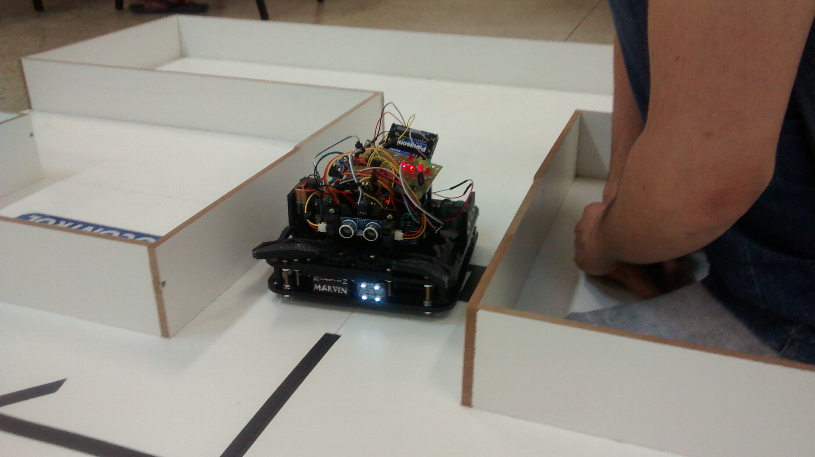 Marvin万向轮机器人车(Arduino系统)结构
