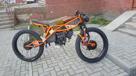 VLR电动自行车大黄蜂缩略图