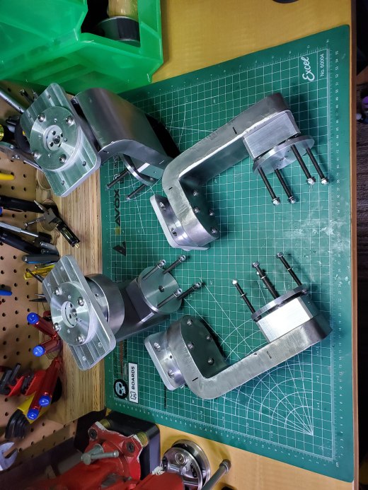 ROVER 360度转向机构，4WD，辅助3D打印无气轮胎缩略图