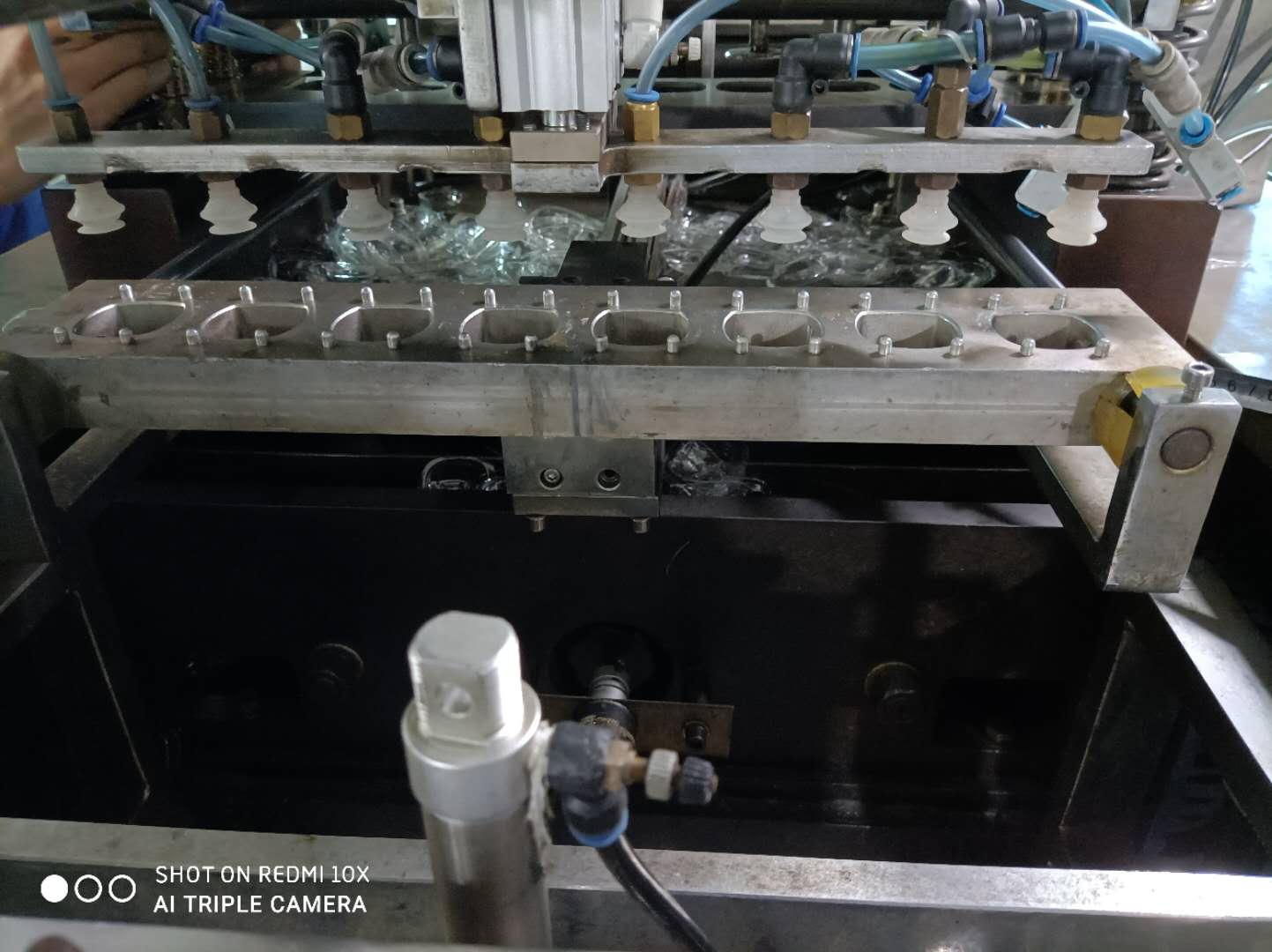 塑件自动收料机（sw18可编辑+工程图+bom）