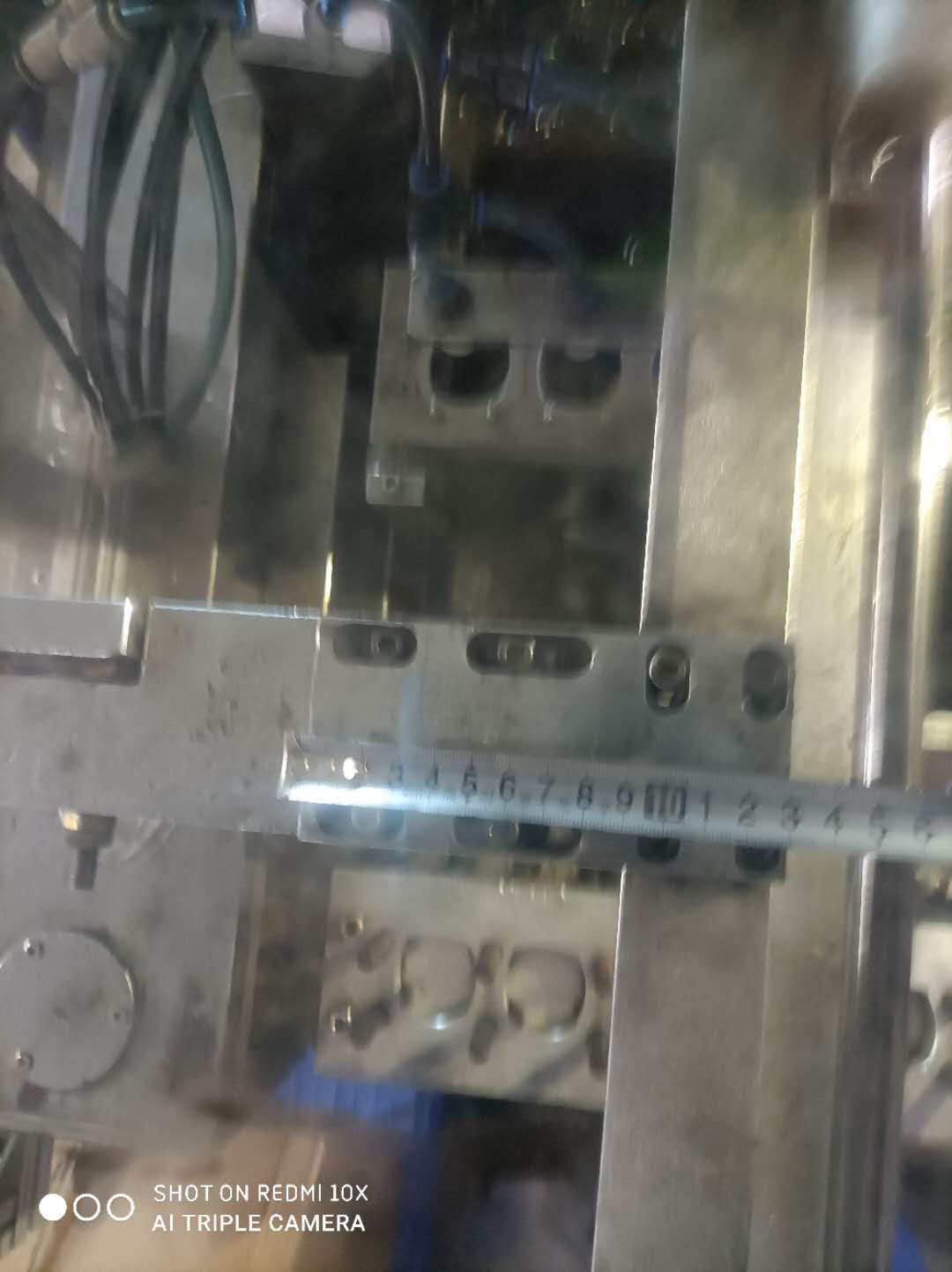 塑件自动收料机（sw18可编辑+工程图+bom）