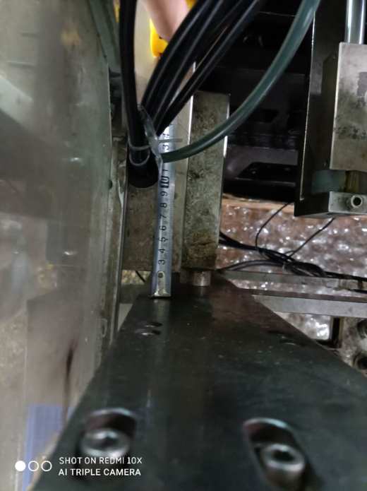 塑件自动收料机（sw18可编辑+工程图+bom）缩略图