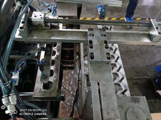 塑件自动收料机（sw18可编辑+工程图+bom）缩略图