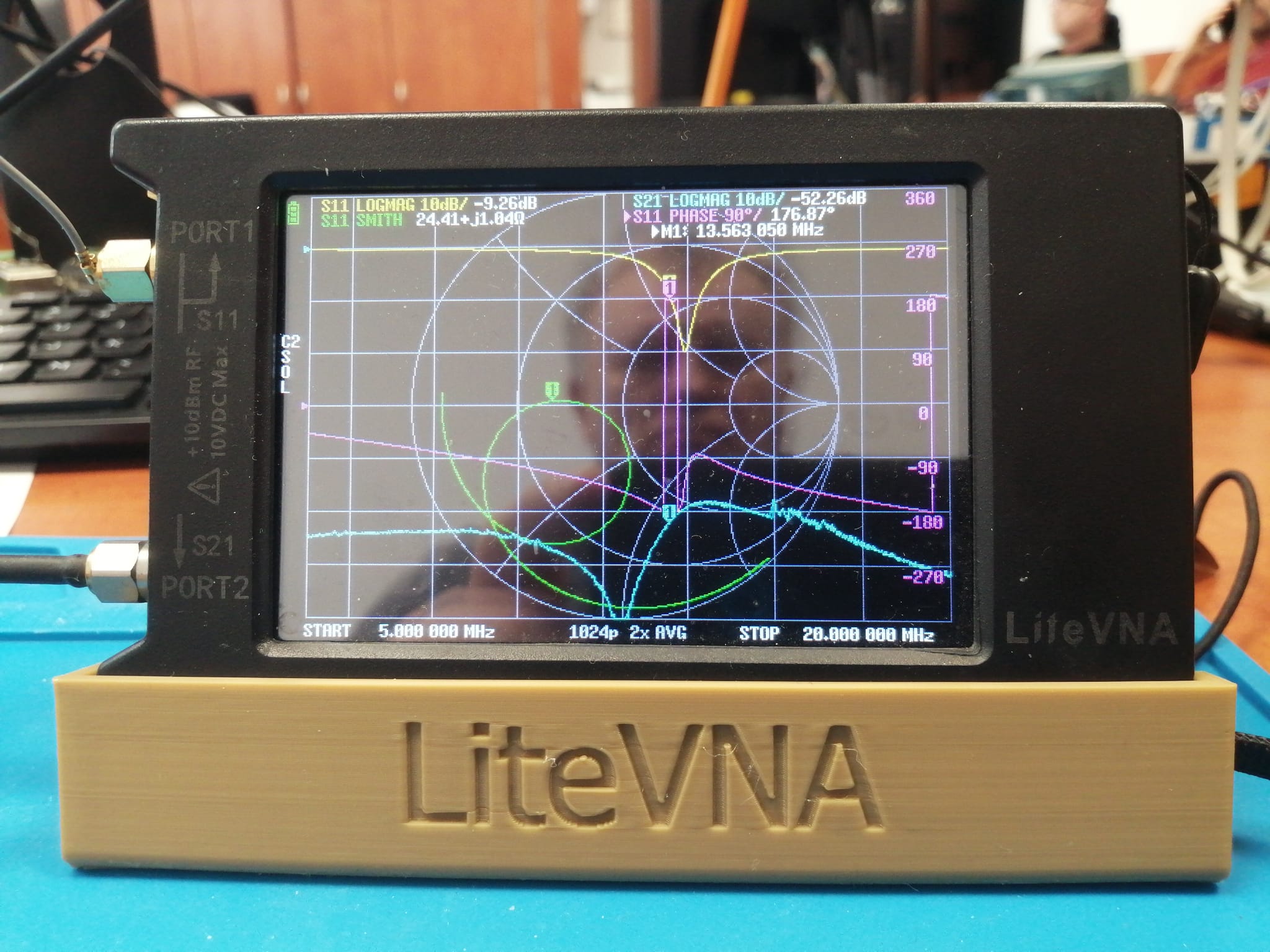 LiteVNA 底座