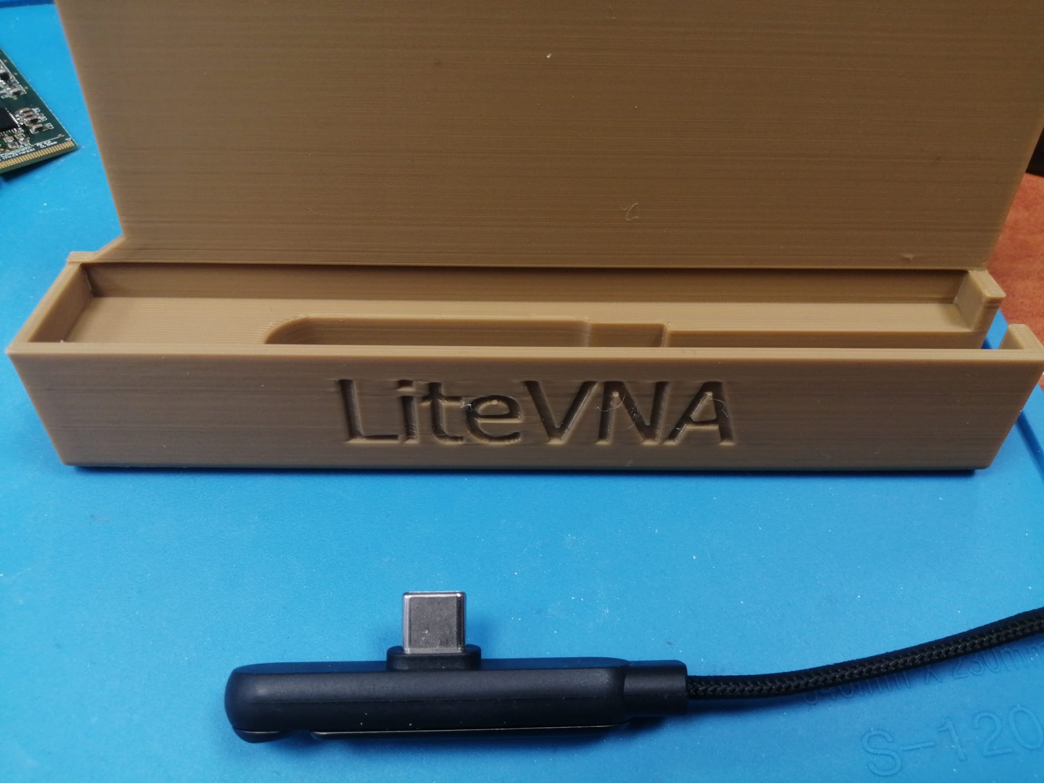 LiteVNA 底座