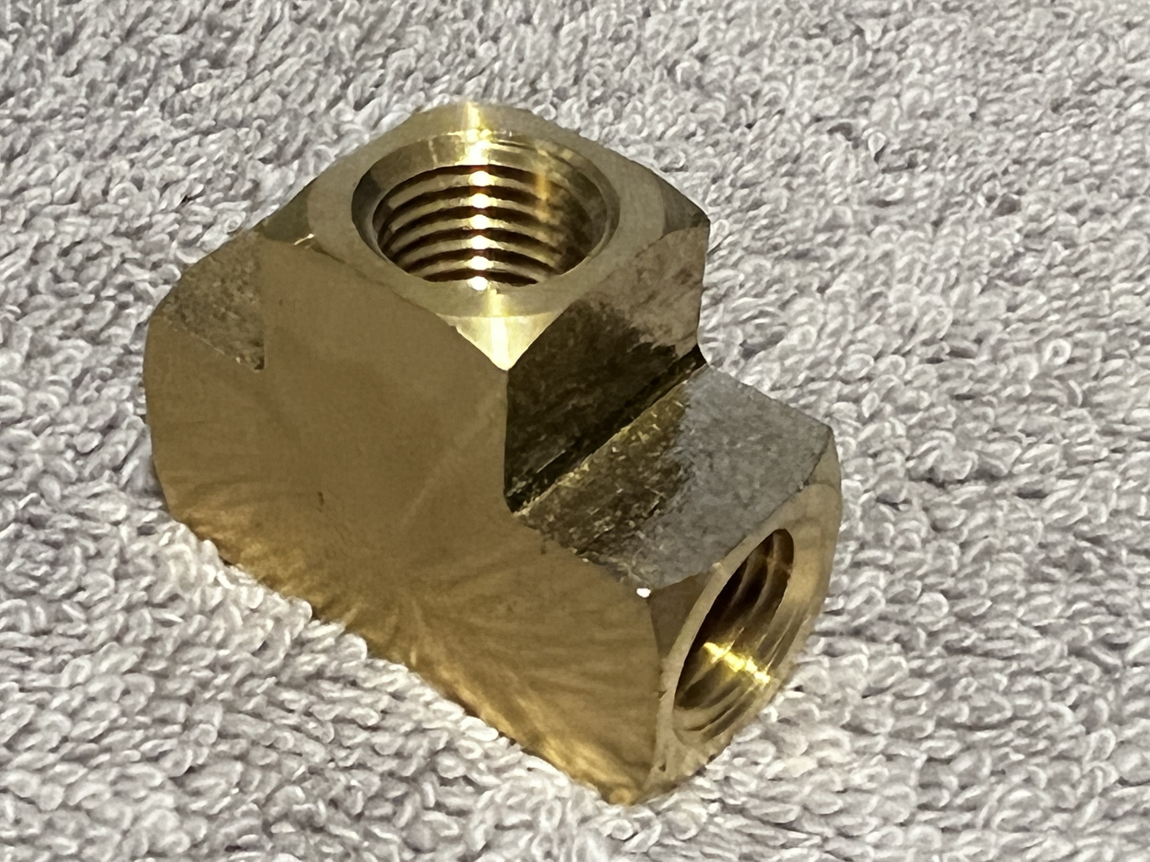 3个3-8英寸FNPT黄铜三通接头
